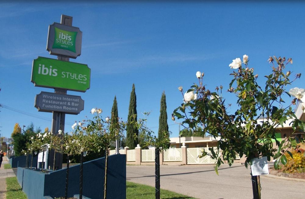 Ibis Styles Orange Exterior foto