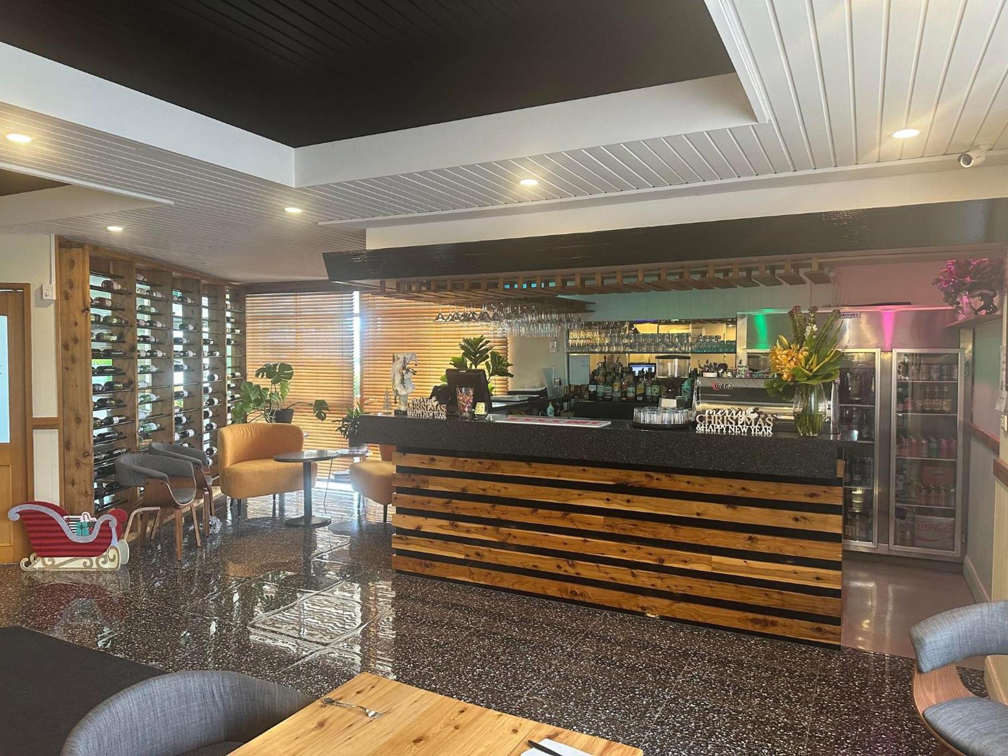 Ibis Styles Orange Exterior foto